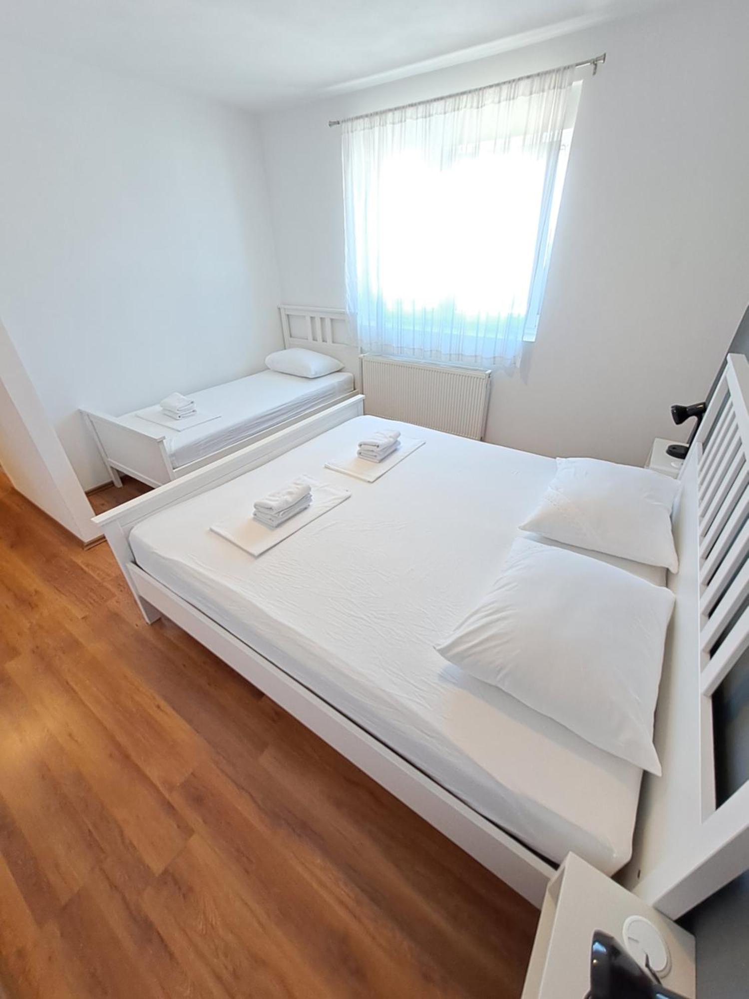 Holiday House Meri 파코스탄 외부 사진