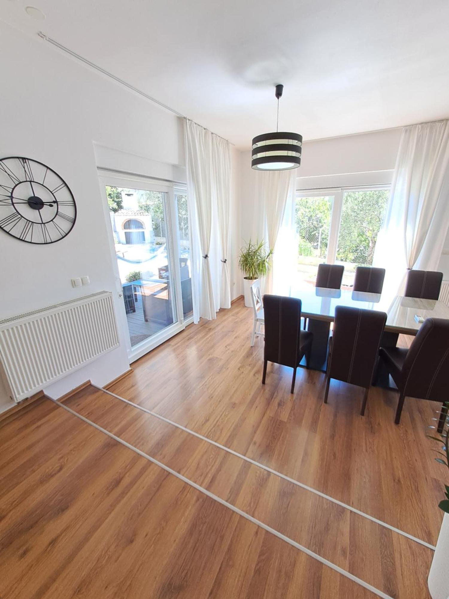 Holiday House Meri 파코스탄 외부 사진